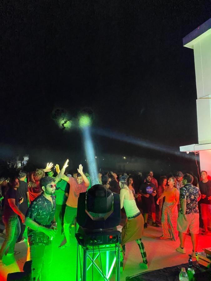 Hot - House Of Travellers, Rishikesh Vandrarhem Exteriör bild